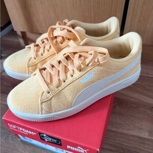 Puma Soft Foam Apricot Sneakers